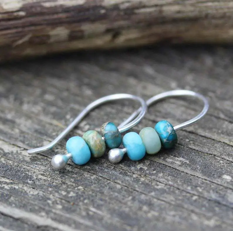 Turquoise earrings with pearls