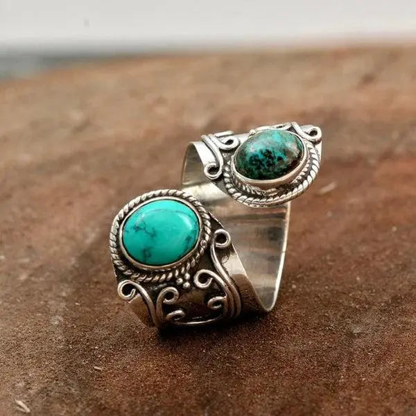 Adjustable ring with double turquoise
