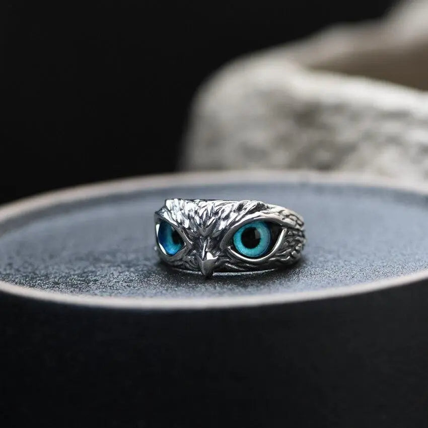 Adjustable Owl Lucky ring in silver and opal
