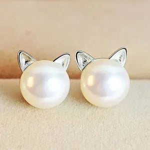 Cat earrings with cultured pearls and silver