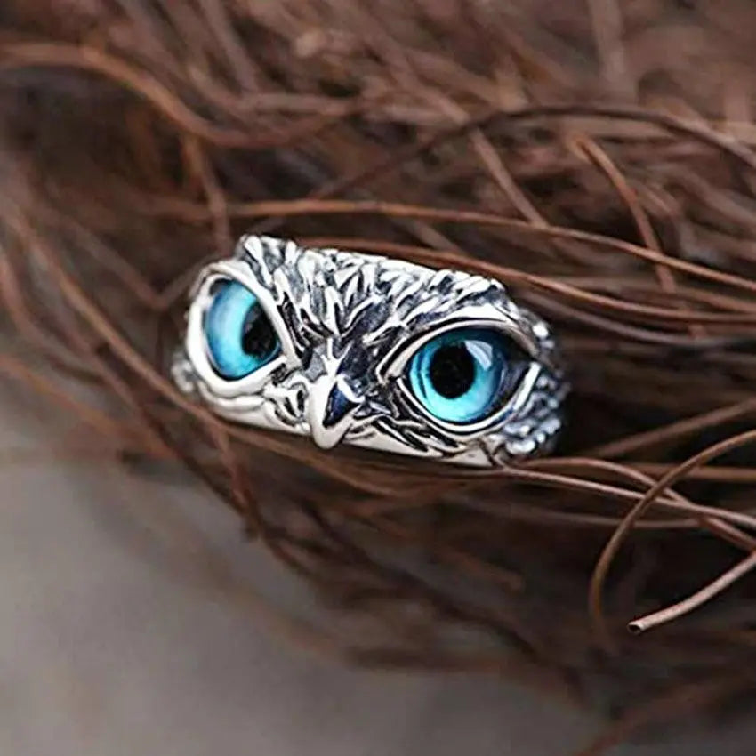 Adjustable Owl Lucky ring in silver and opal