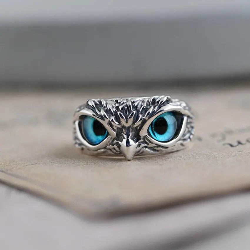 Adjustable Owl Lucky ring in silver and opal