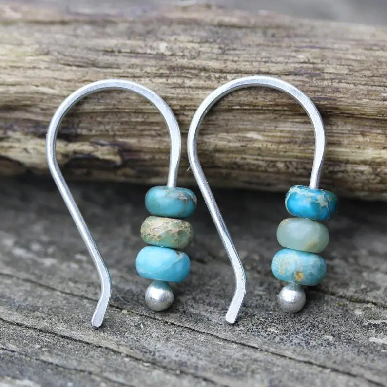 Turquoise earrings with pearls