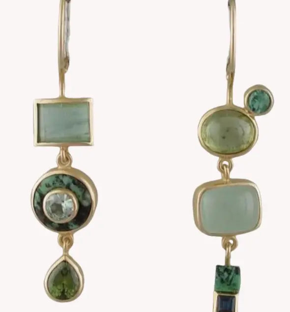 Vintage earrings with pendant green stones