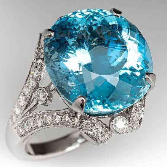 Ring with blue crystal in sterling silver