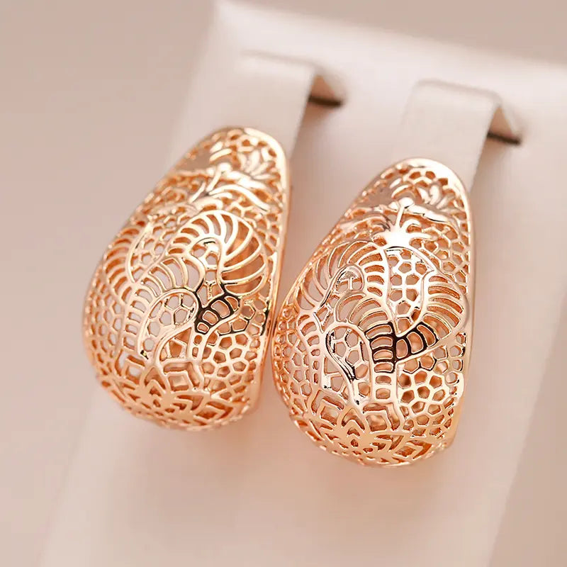 Luxury hollow gold earrings