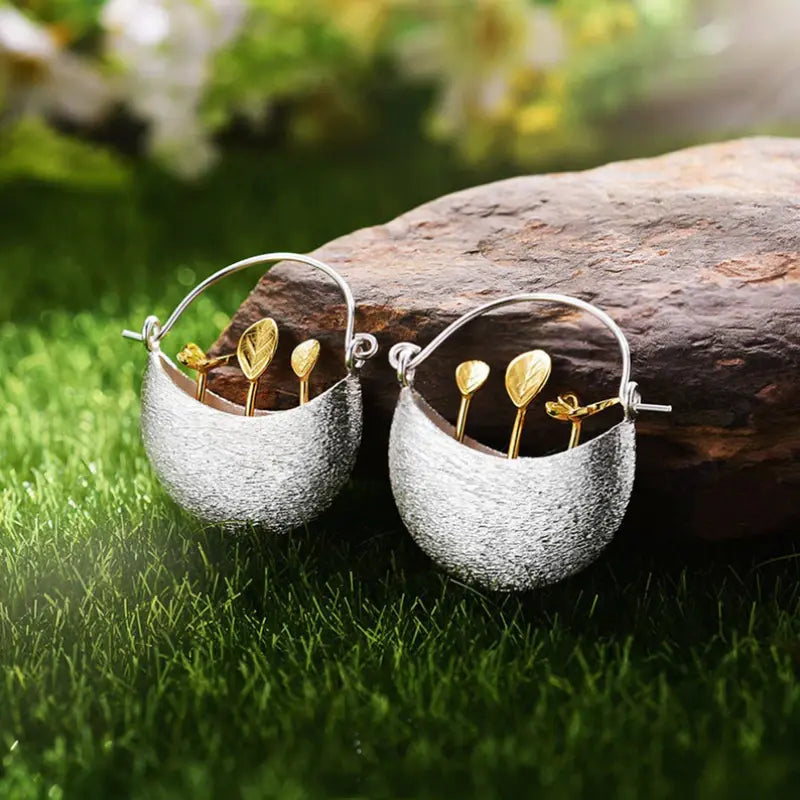 Gold-plated silver basket earrings with flowers