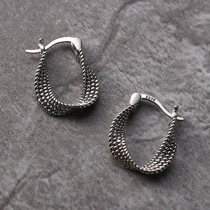 Silver mesh earrings in vintage style
