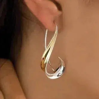 Gold vintage earrings