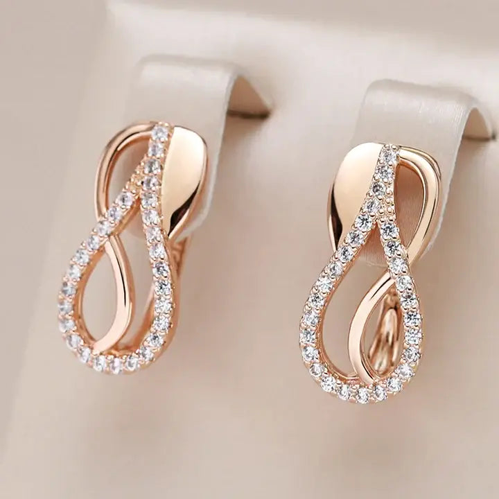 Elegant drop earrings in bright color