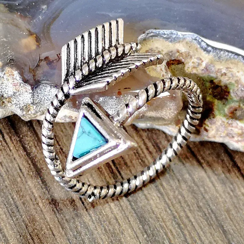 Ring with turquoise arrow in sterling silver