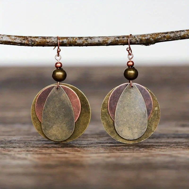 Round brown vintage earrings