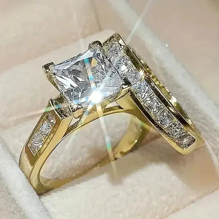 Shiny vintage ring set