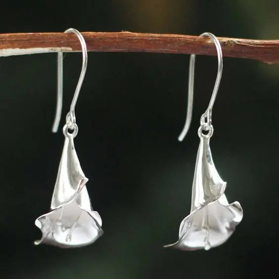Silver Lotus earrings in vintage style