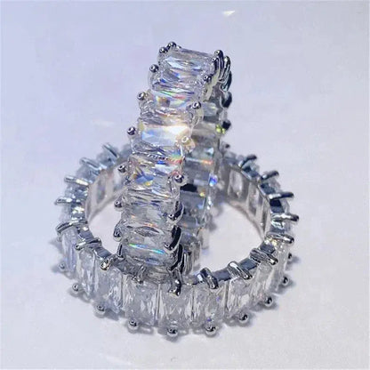 Luxury zirconia ring in gold and silver