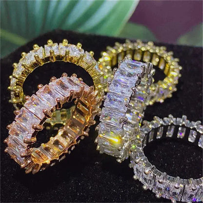 Luxury zirconia ring in gold and silver