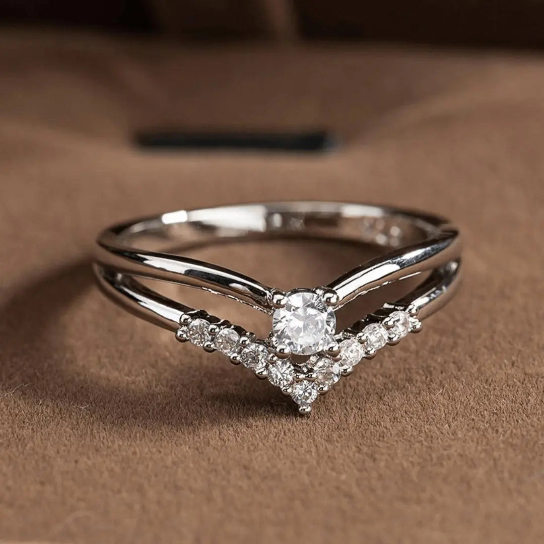Shiny ring in elegant silver
