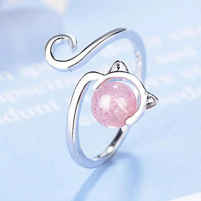 Ring with cat in sterling silver and pink agate