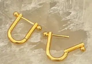 Minimalist gold earrings