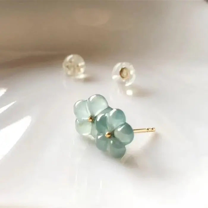 Earrings with turquoise crystals and flowers