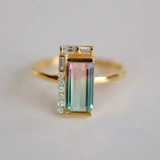 Multicolored vintage style crystal ring